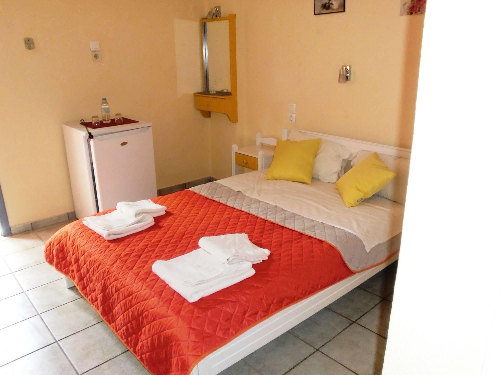 Hotel Neos Matala Ngoại thất bức ảnh