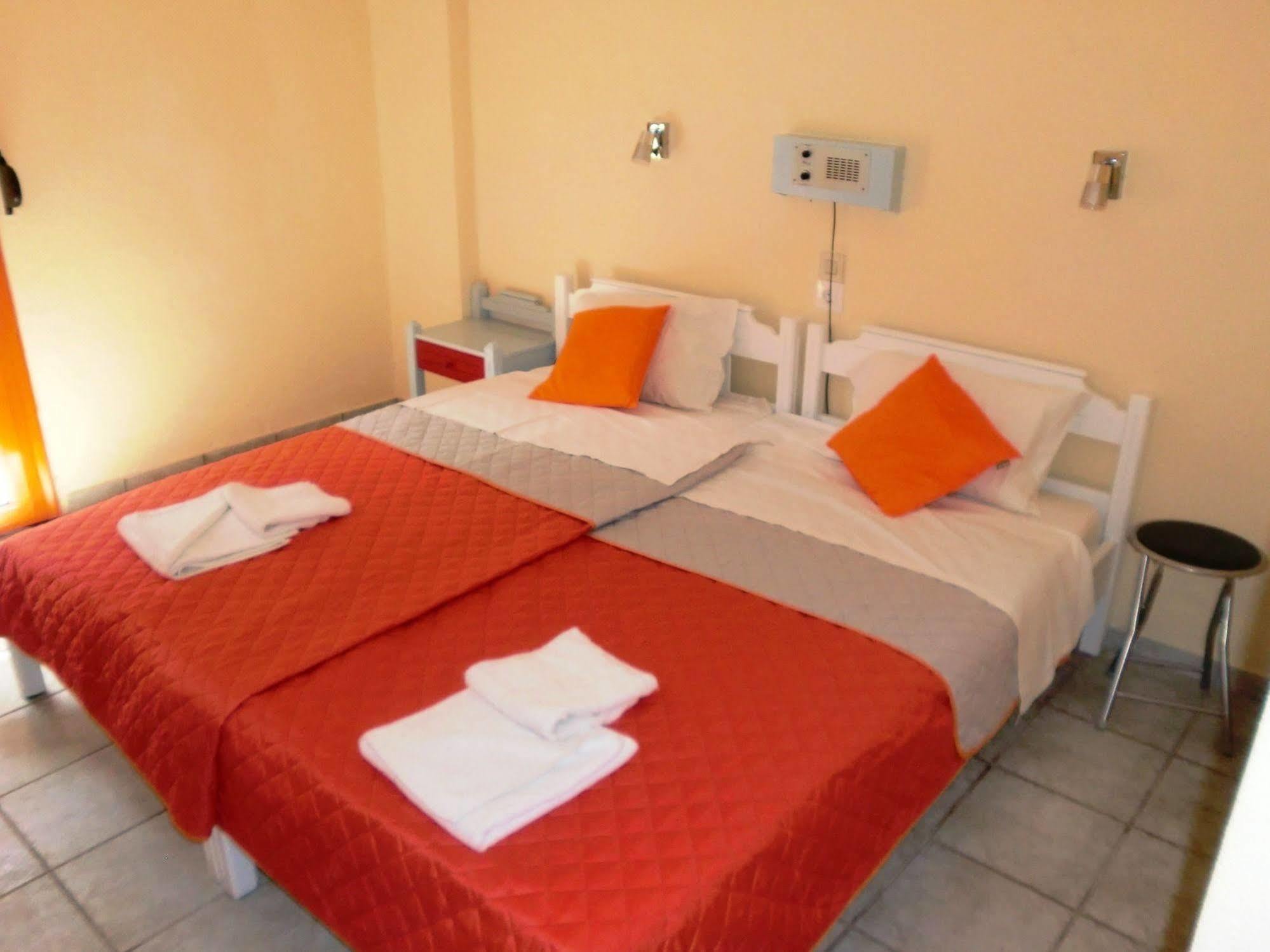 Hotel Neos Matala Ngoại thất bức ảnh