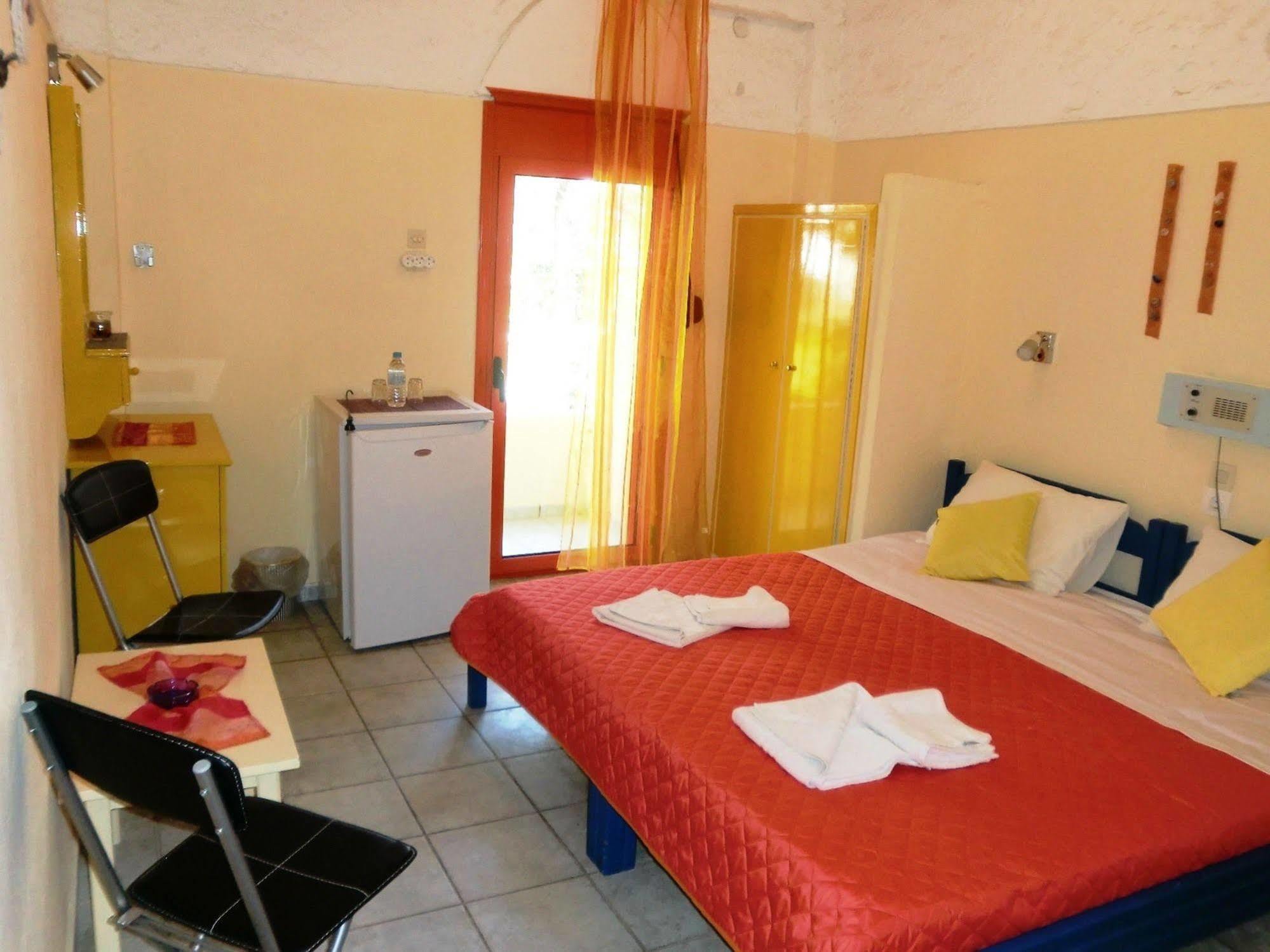 Hotel Neos Matala Ngoại thất bức ảnh